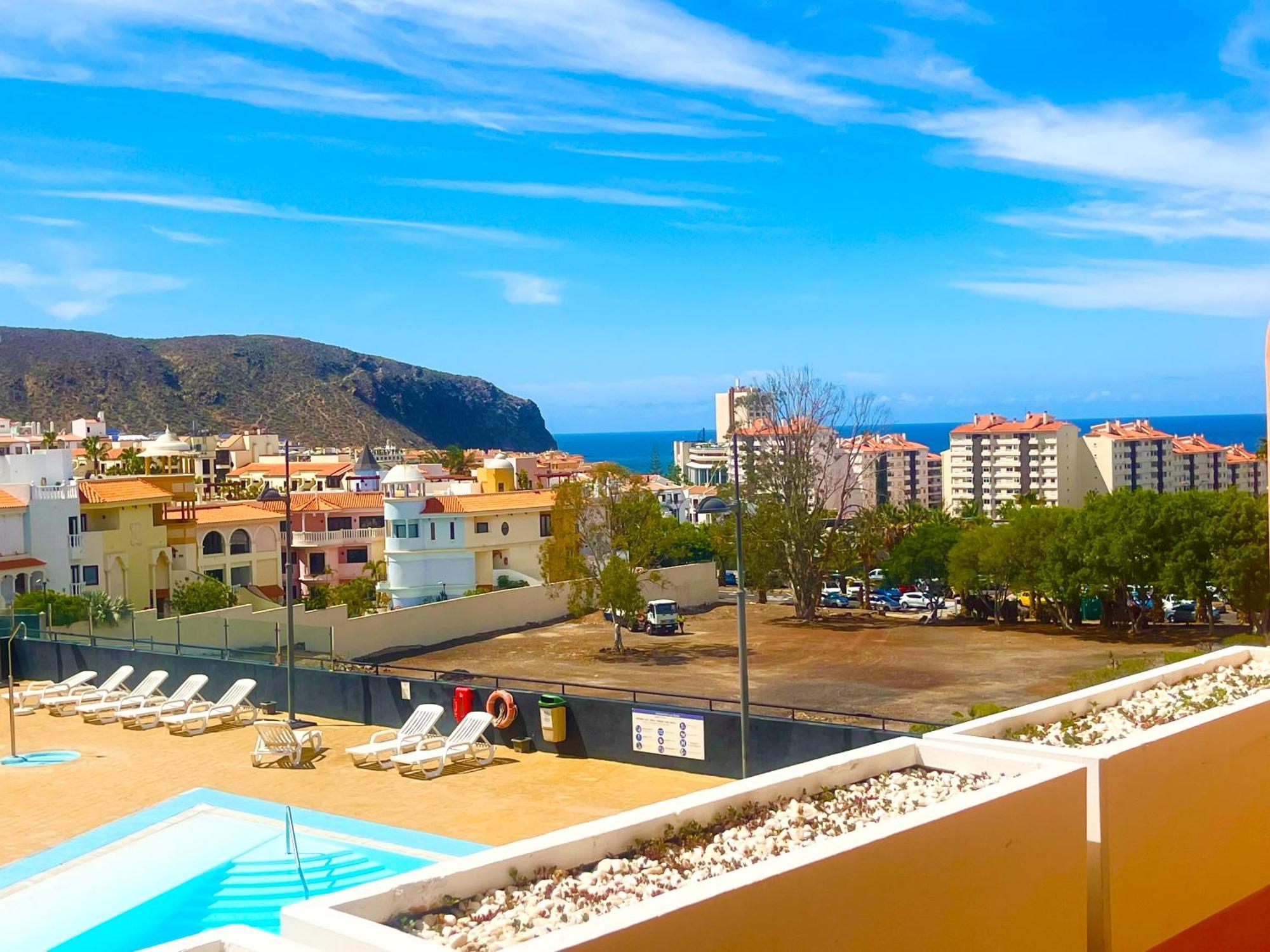 Los Seres - Relaxing Apartment With Pool Лос Кристианос Екстериор снимка
