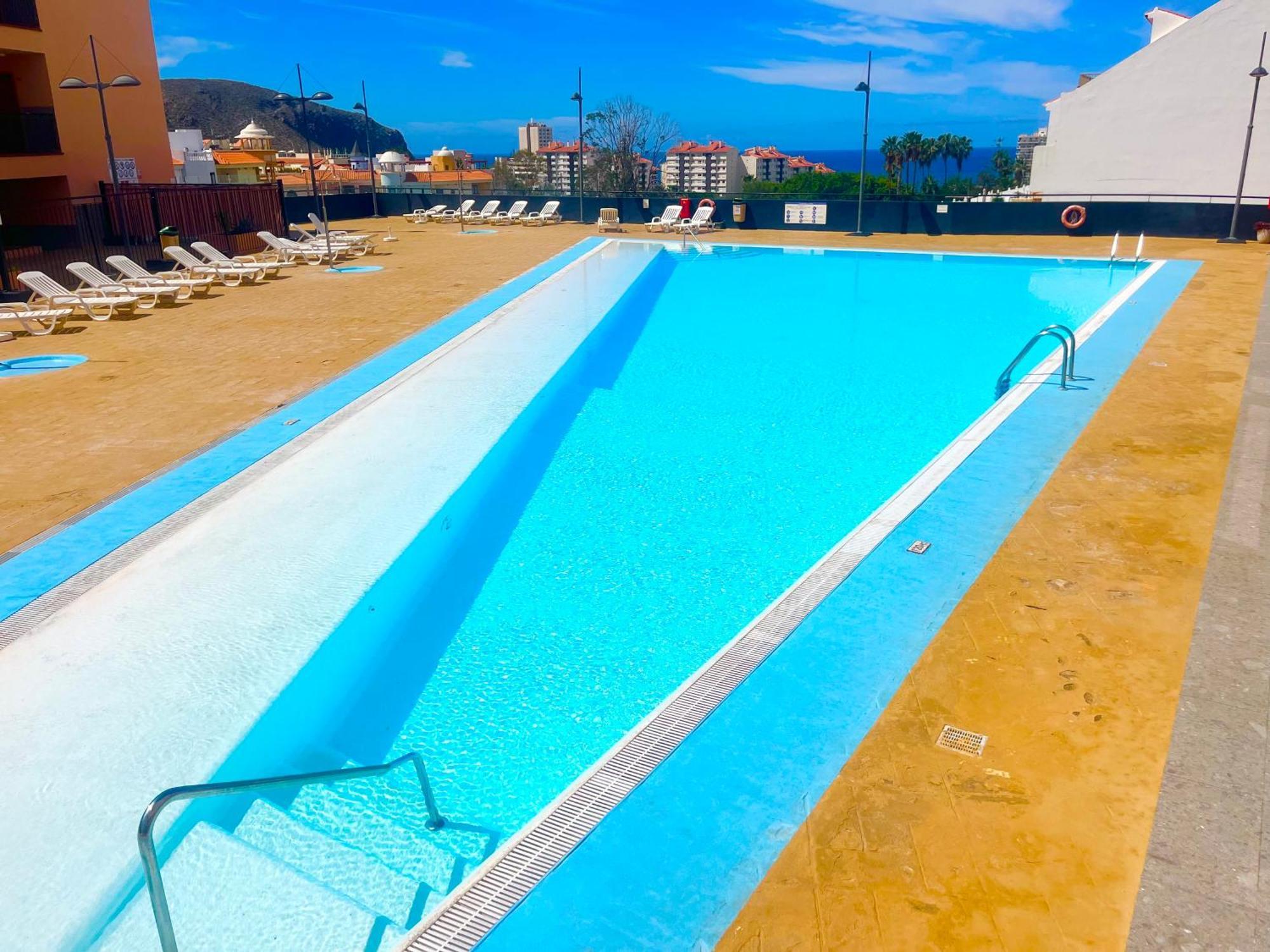 Los Seres - Relaxing Apartment With Pool Лос Кристианос Екстериор снимка